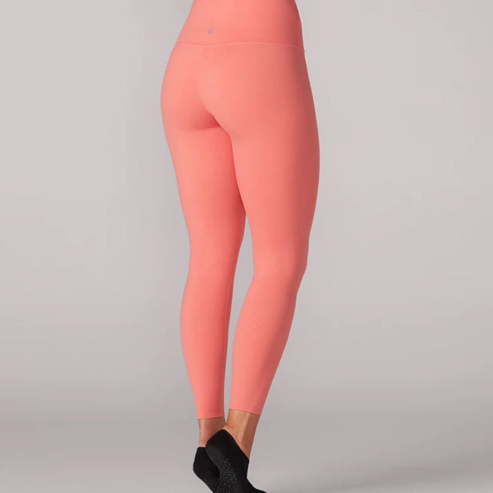 NWT Tavi Noir High Waisted 7/8 Tight in Poppy - Picture 4 of 5